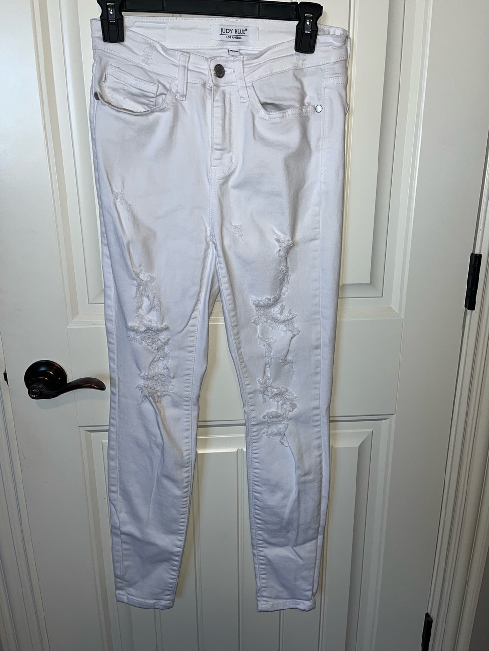 Judy Blue White Ripped Skinny Jeans